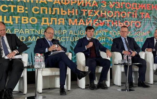 Україна запропонувала ОАЕ створити спільні агрохаби