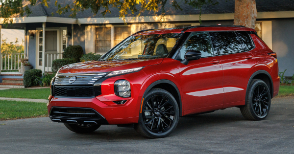 Nissan розкрив новий Rogue Plug-in Hybrid