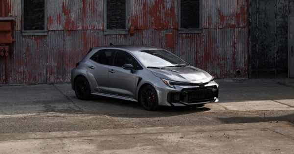 Toyota випробовує новий турбодвигун на 400 к.с. Toyota випробовує новий турбодвигун на 400 к.с.