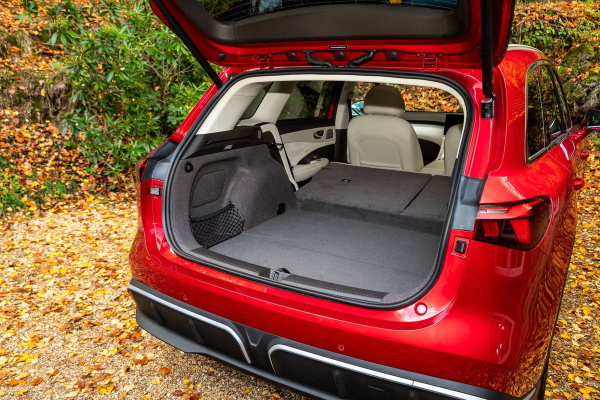 MG представила великий кросовер S6 EV із запасом ходу до 530 км MG представила великий кросовер S6 EV із запасом ходу до 530 км