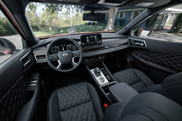 Nissan розкрив новий Rogue Plug-in Hybrid