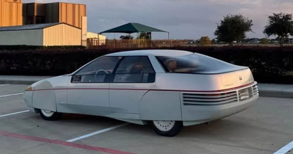 Хтось виставив на продаж унікальний концепт-кар Ford Хтось виставив на продаж унікальний концепт-кар Ford