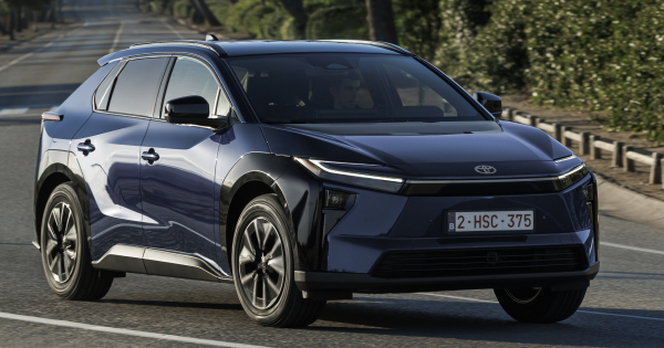 Toyota представила оновлений bZ4X для Європи зі збільшеним запасом ходу Toyota представила оновлений bZ4X для Європи зі збільшеним запасом ходу