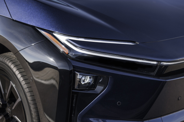 Toyota представила оновлений bZ4X для Європи зі збільшеним запасом ходу Toyota представила оновлений bZ4X для Європи зі збільшеним запасом ходу