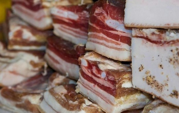 В Україні за рік сало подорожчало майже на чверть В Україні за рік сало подорожчало майже на чверть