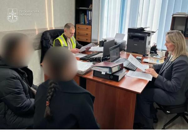 Смерть семирічного хлопчика в стоматології: анестезіологині повідомили про підозру Смерть семирічного хлопчика в стоматології: анестезіологині повідомили про підозру