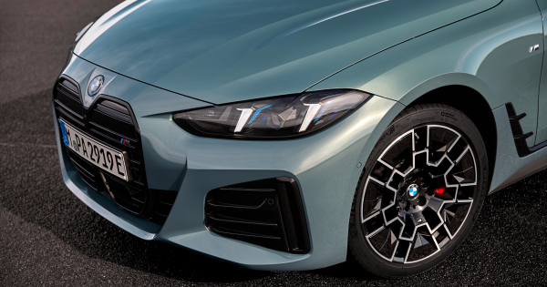 Електричні BMW отримали доступ до зарядних станцій Tesla Supercharger Електричні BMW отримали доступ до зарядних станцій Tesla Supercharger