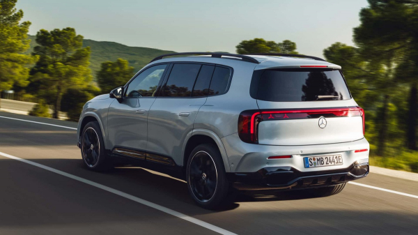 Новий Mercedes-Benz GLB представлений офіційно Новий Mercedes-Benz GLB представлений офіційно