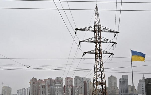 Україна цілодобово імпортує електроенергію Україна цілодобово імпортує електроенергію