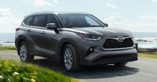 Toyota почне продавати три моделі американського виробництва в Японії