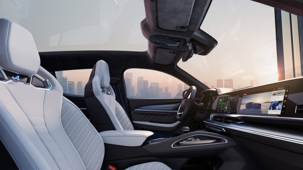 Renault представила новий флагман Filante, але не для Європи