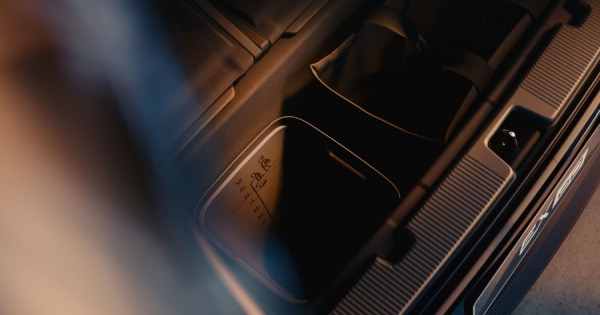 Volvo розкрила запас ходу електричного EX60