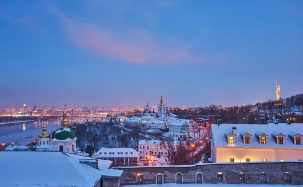 "Така інформація не підтверджена". У КМВА відреагували на заяву про виїзд 600 000 киян