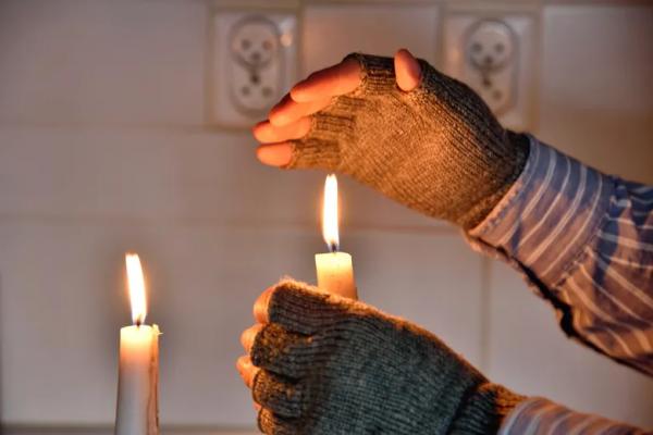 У Києві вночі почнуть подачу тепла у будинки, які залишилися без опалення 9 та 20 січня У Києві вночі почнуть подачу тепла у будинки, які залишилися без опалення 9 та 20 січня