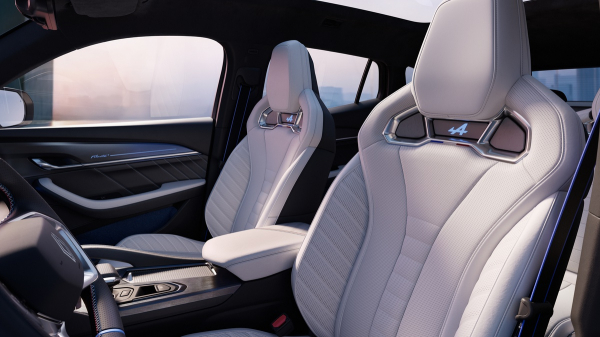 Renault представила новий флагман Filante, але не для Європи