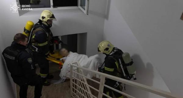 Поліція показала перші кадри після удару по лікарні в Києві &ndash; відео