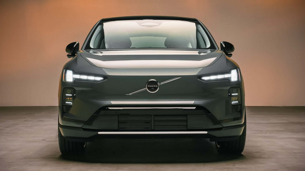 Volvo представила електричний кросовер EX60 зі швидкою зарядкою та запасом ходу 810 км