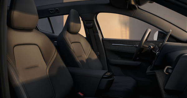 Оновлений Volvo EX30 отримав базову версію потужністю 150 к.с. Оновлений Volvo EX30 отримав базову версію потужністю 150 к.с.