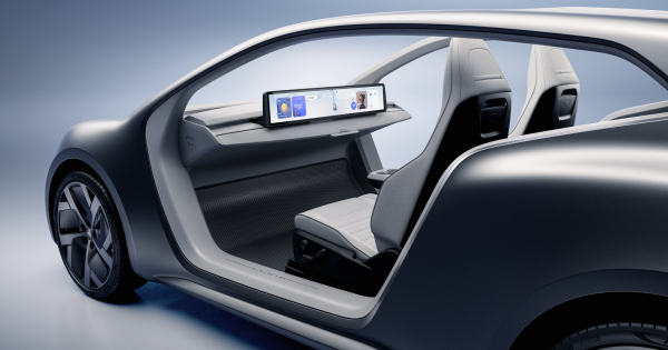 Lucid слідом за Tesla створить автомобіль без керма