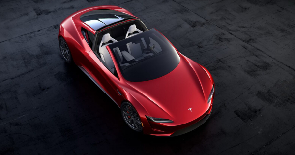 Tesla Roadster знову затримується: Ілон Маск обіцяє презентацію наприкінці квітня Tesla Roadster знову затримується: Ілон Маск обіцяє презентацію наприкінці квітня