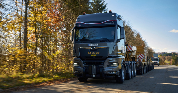 Новий MAN TGX 41.640 8x4/4 створений для вантажів масою до 250 тонн