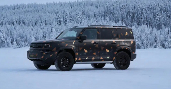 Geely випробовує у Швеції власний "Defender"