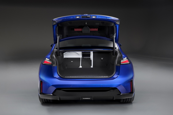 Новий седан BMW i3: офіційна прем'єра та характеристики