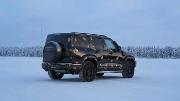 Geely випробовує у Швеції власний "Defender"