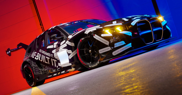 BMW побудувала справжній гоночний автомобіль із першоквітневого жарту