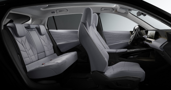 DS Automobiles представила DS N&deg;7 другого покоління