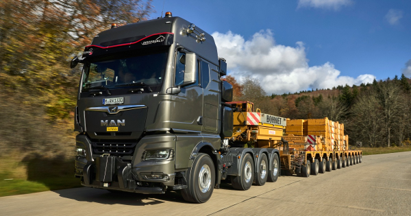 Новий MAN TGX 41.640 8x4/4 створений для вантажів масою до 250 тонн