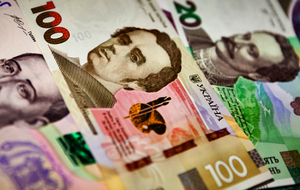 Чи доведеться власникам електромобілів &laquo;скидатися&raquo; на утримання доріг