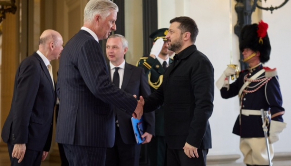 Зеленський розповів королю Бельгії про наслідки російських атак проти України Зеленський розповів королю Бельгії про наслідки російських атак проти України