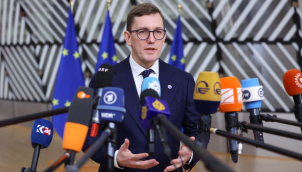 ЄС має без зволікань відкрити всі переговорні кластери для України - прем'єр Естонії ЄС має без зволікань відкрити всі переговорні кластери для України - прем'єр Естонії