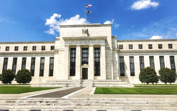 Центробанки G7 готують рішення щодо ставок на тлі зростання цін на нафту