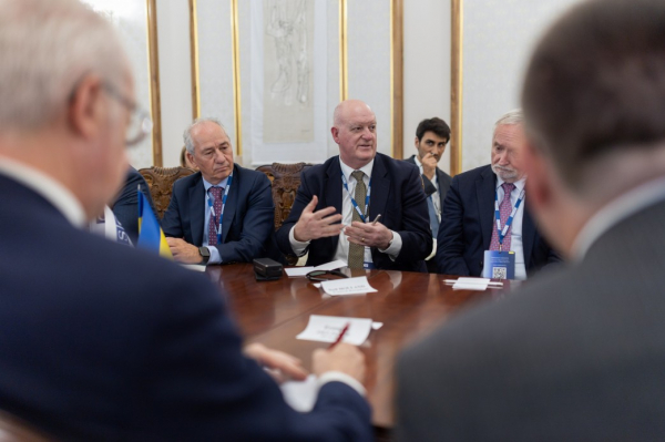 Шлях до миру та підтримка України: в Офісі Президента провели зустріч з делегацією ОБСЄ Шлях до миру та підтримка України: в Офісі Президента провели зустріч з делегацією ОБСЄ