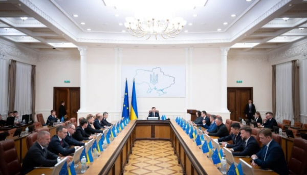Корецький провів перше засідання свого уряду