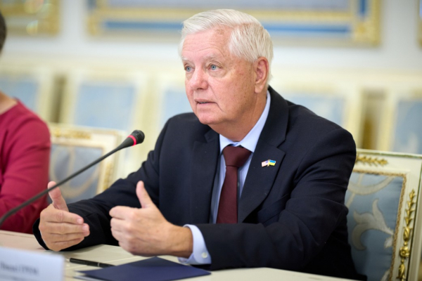 Зеленський зустрівся з сенатором Гремом Зеленський зустрівся з сенатором Гремом