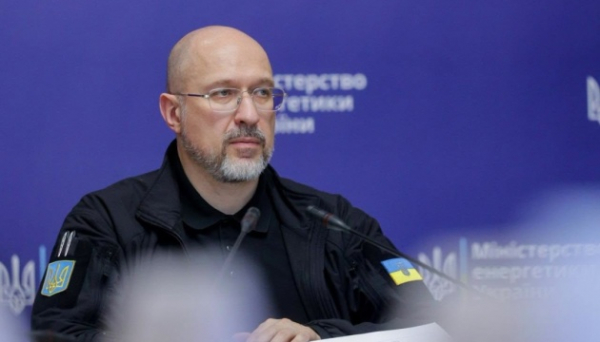 Завдяки додатковому імпорту електрики найближчі дні можуть пройти без відключень світла - Шмигаль Завдяки додатковому імпорту електрики найближчі дні можуть пройти без відключень світла - Шмигаль