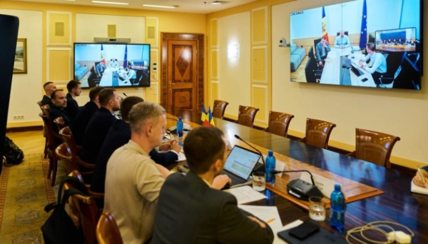 Калашник обговорив із молдовським колегою створення альтернативних логістичних маршрутів Калашник обговорив із молдовським колегою створення альтернативних логістичних маршрутів
