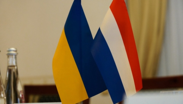 Прем’єр Нідерландів підтвердив незмінну підтримку України після розмови з Зеленським Прем’єр Нідерландів підтвердив незмінну підтримку України після розмови з Зеленським