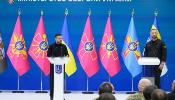 Зеленський представив Хмару колективу Міноборони Зеленський представив Хмару колективу Міноборони