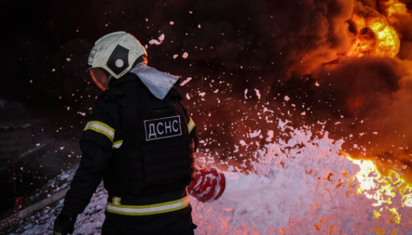 На Київщині під удар росіян потрапив склад ще однієї мережі супермаркетів На Київщині під удар росіян потрапив склад ще однієї мережі супермаркетів